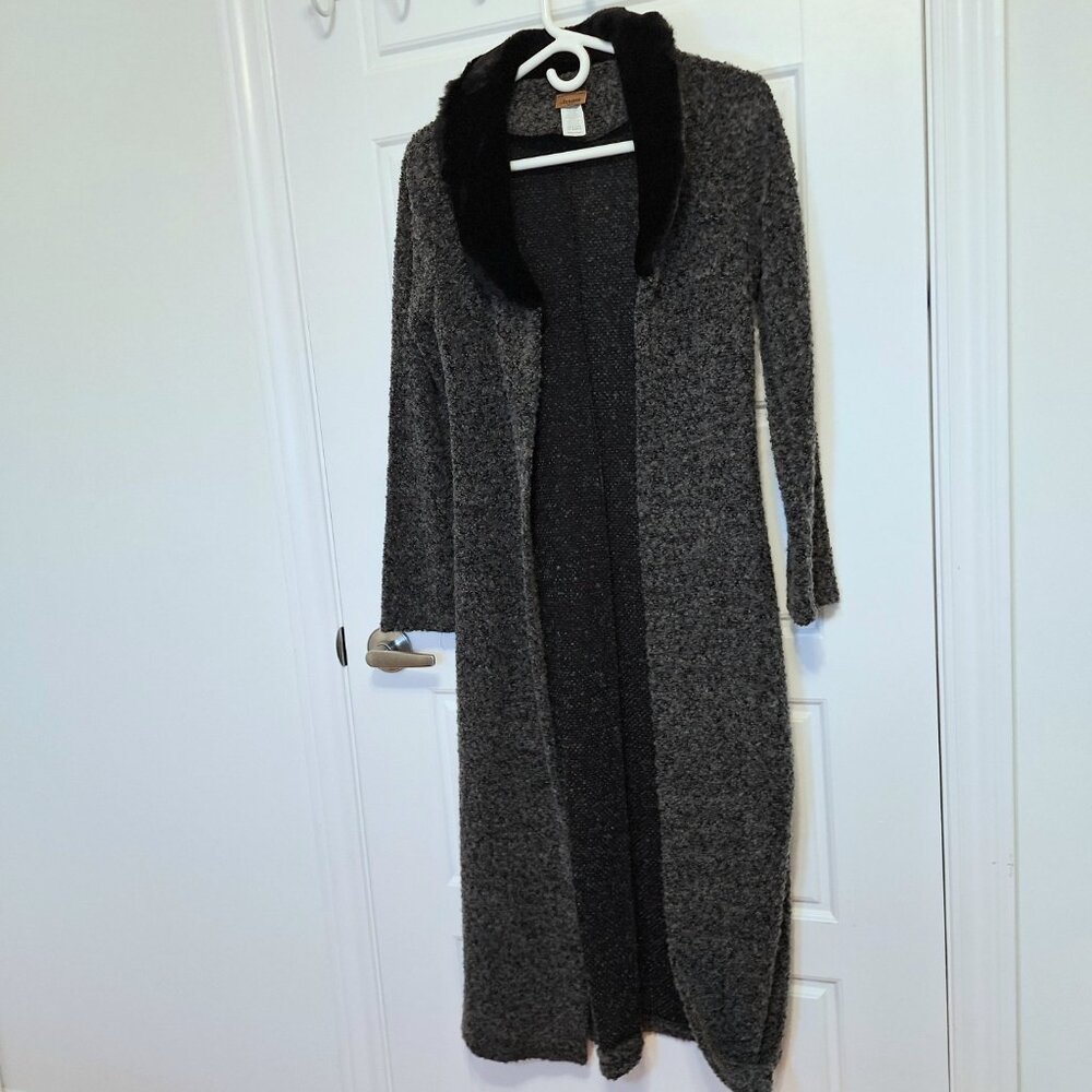 Made in USA Long Sweater Coat with faux fur collar size Medium